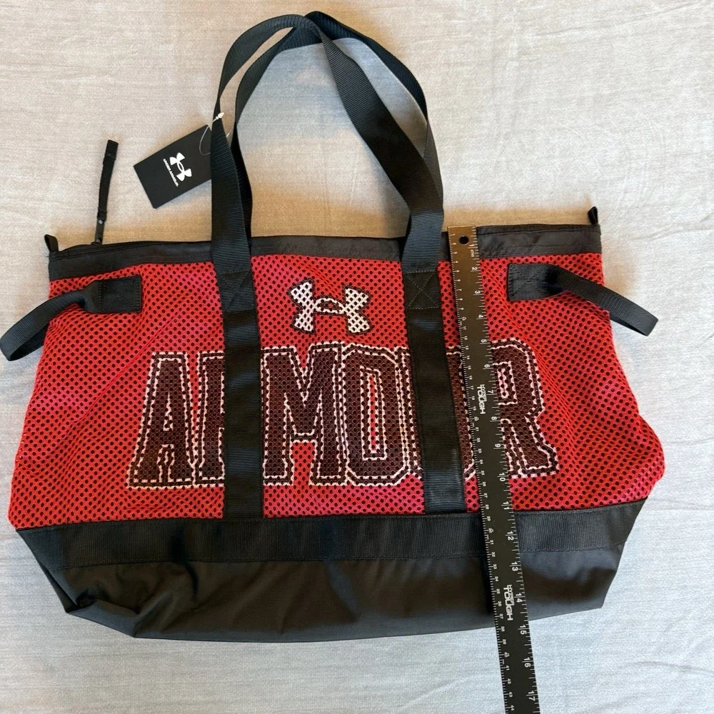 Under Armour UA Undeniable Mesh Duffle Gym Bag Red Black Large Tote NEW